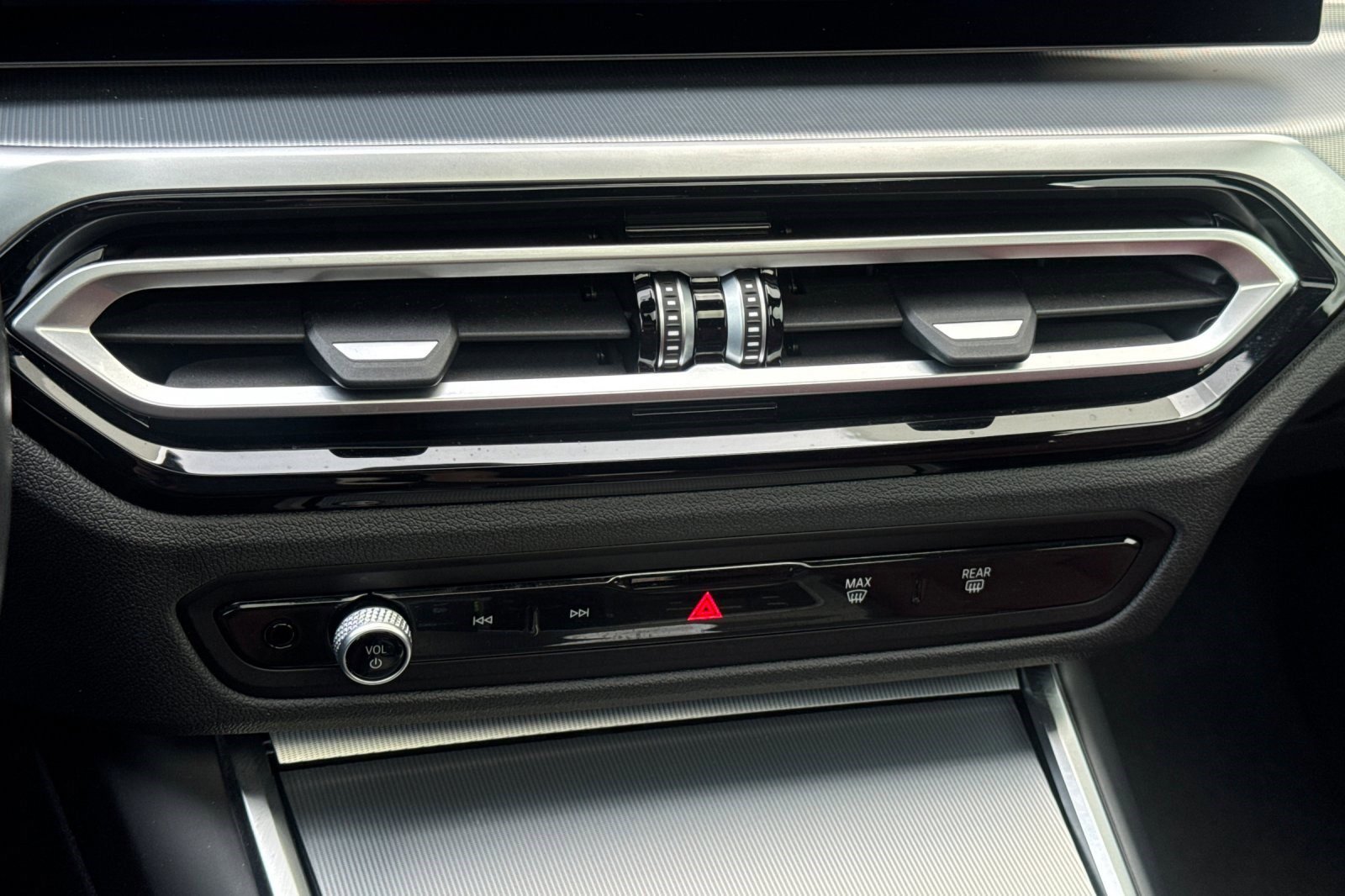 Certified 2023 BMW i4 eDrive35 w/ Premium Package image 25