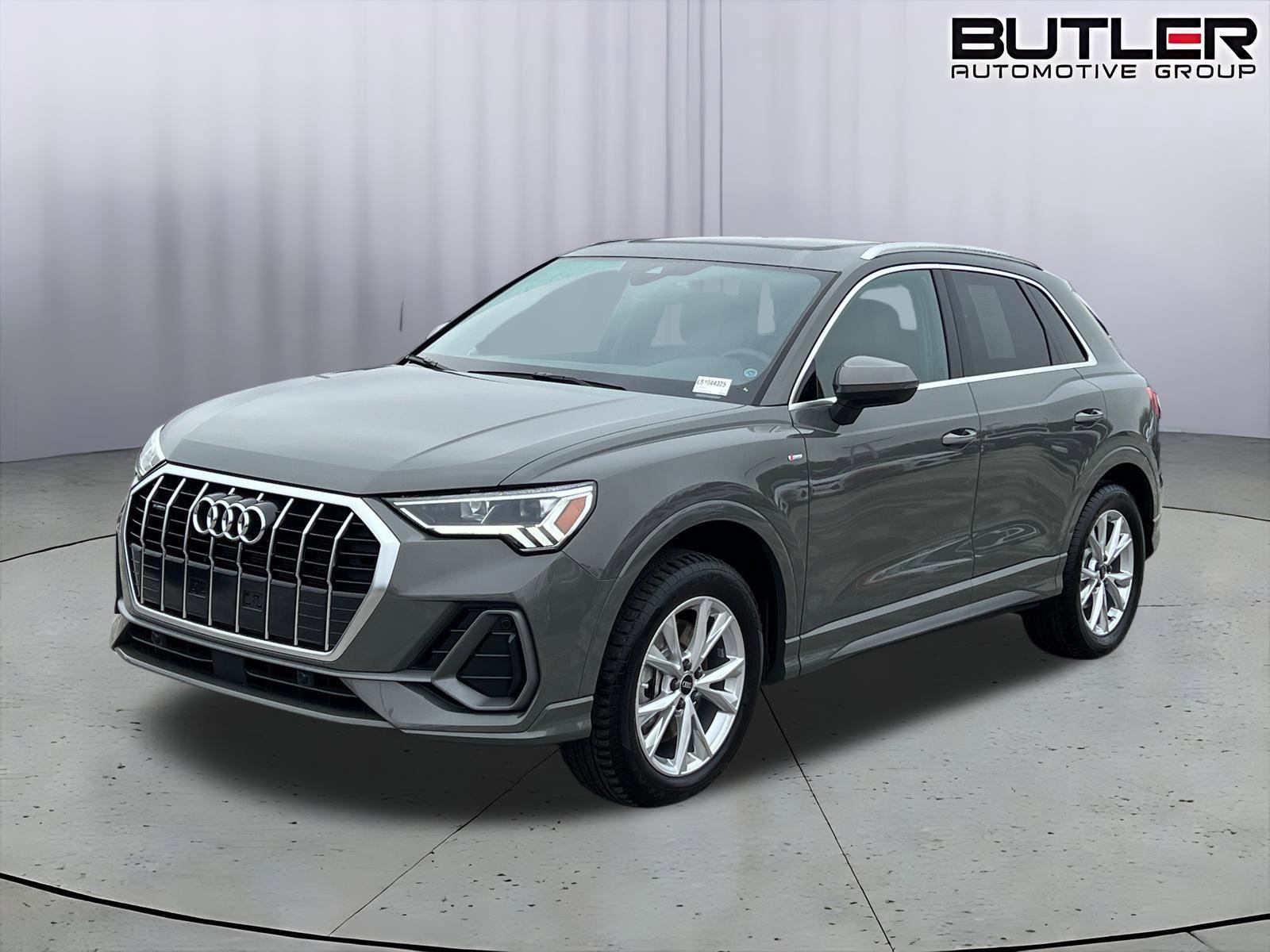 Certified 2025 Audi Q3 2.0T Premium w/ Convenience Package