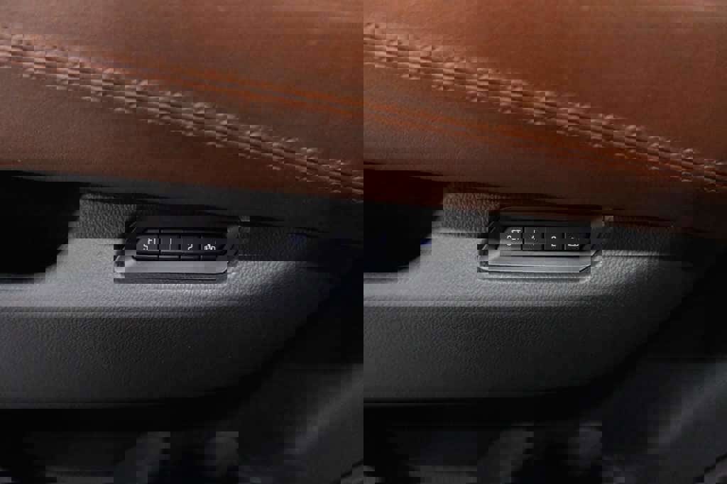 Used 2015 Cadillac Escalade ESV Premium image 20