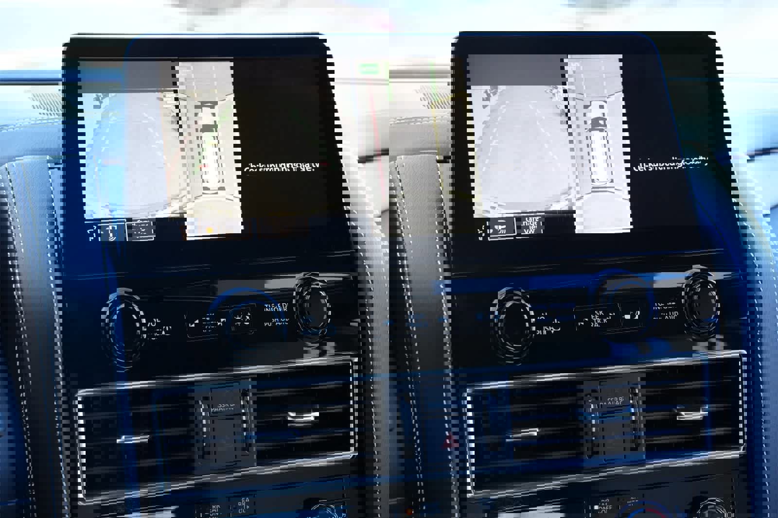 Certified 2023 INFINITI QX80 Premium Select w/ All-Season Package image 14