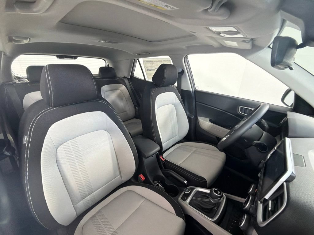 New 2026 Hyundai Venue SEL FWD image 27