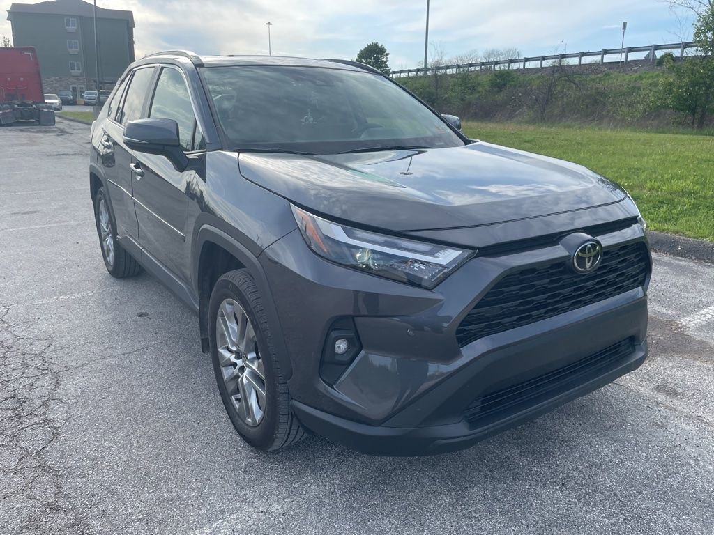 Used 2025 Toyota RAV4 XLE Premium w/ Weather Package AWD/4WD image 4