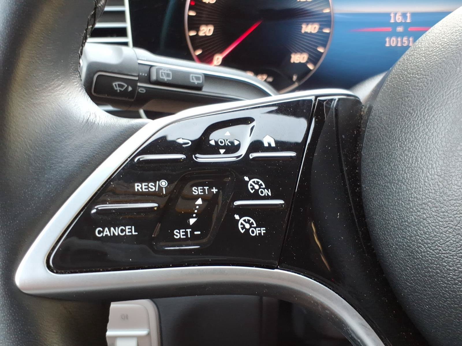 Used 2025 Mercedes-Benz GLE 350 4MATIC image 15