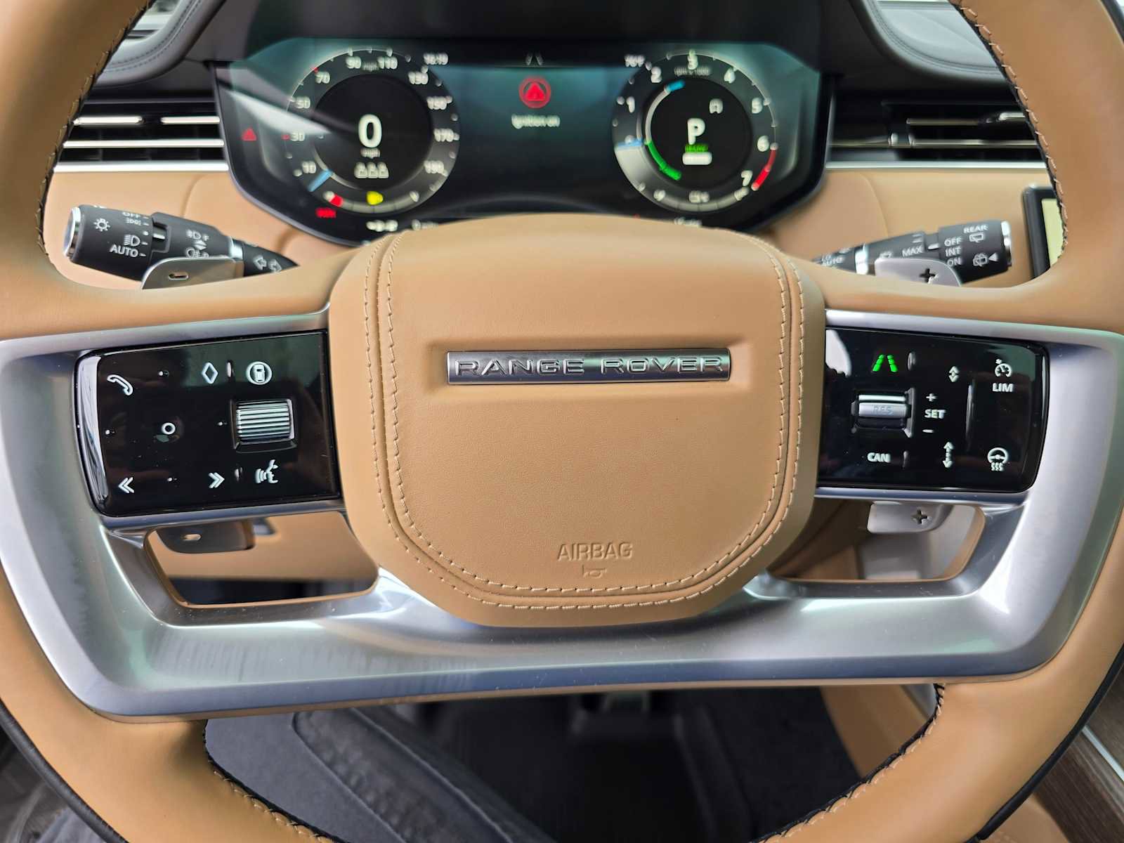 New 2025 Land Rover Range Rover SE image 26