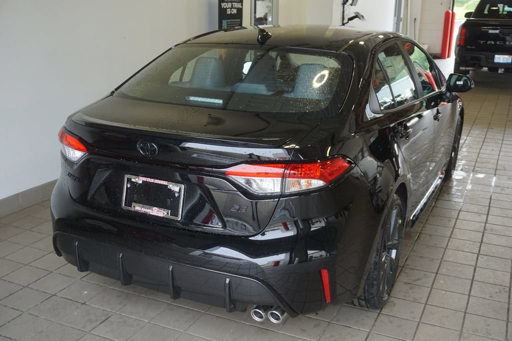 New 2026 Toyota Corolla SE FWD image 15