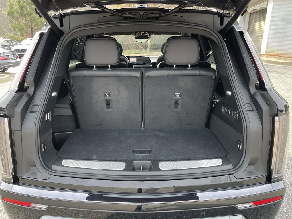 New 2026 Cadillac Vistiq Sport image 10