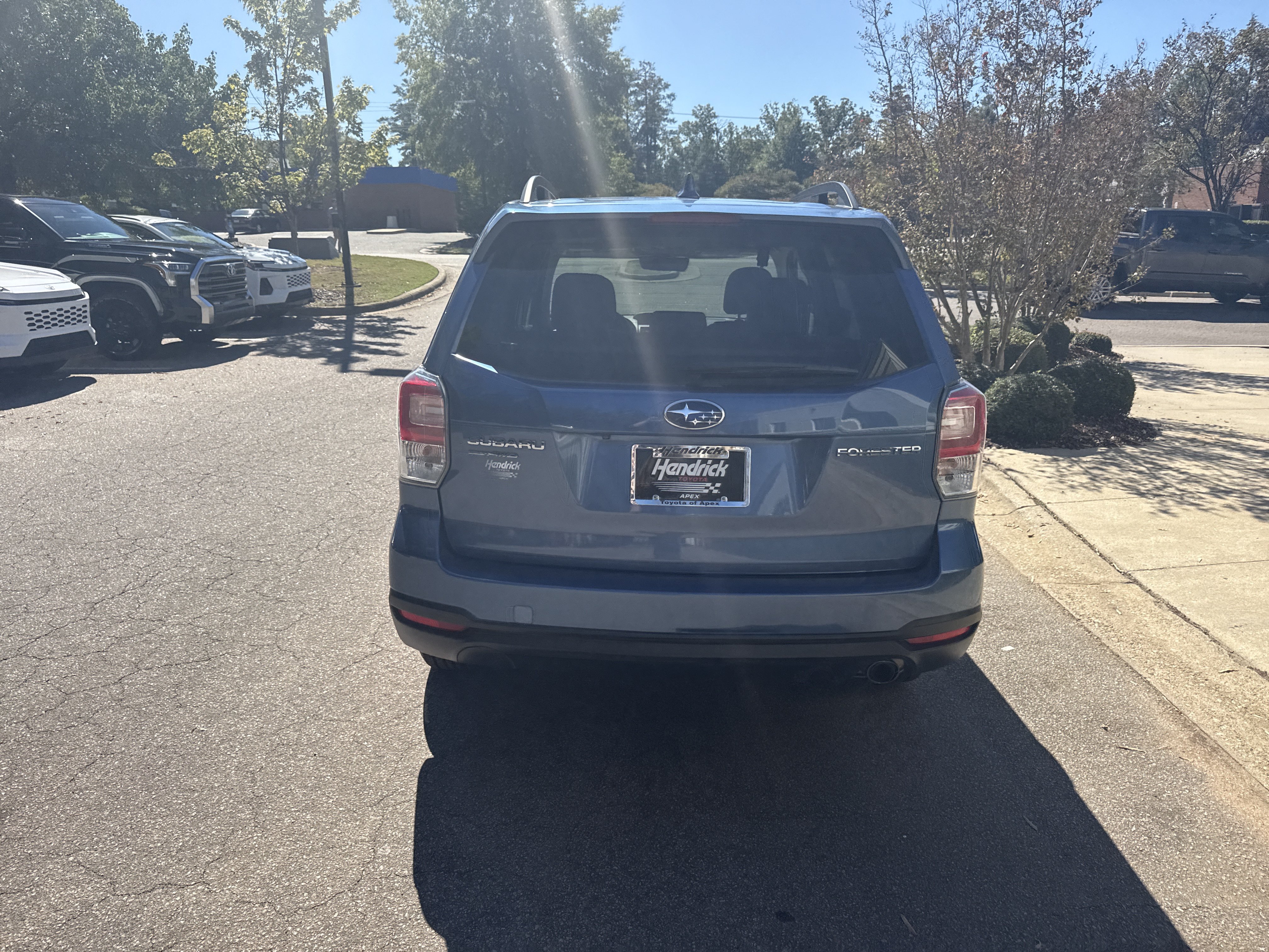 Used 2018 Subaru Forester 2.5i Limited AWD/4WD image 9