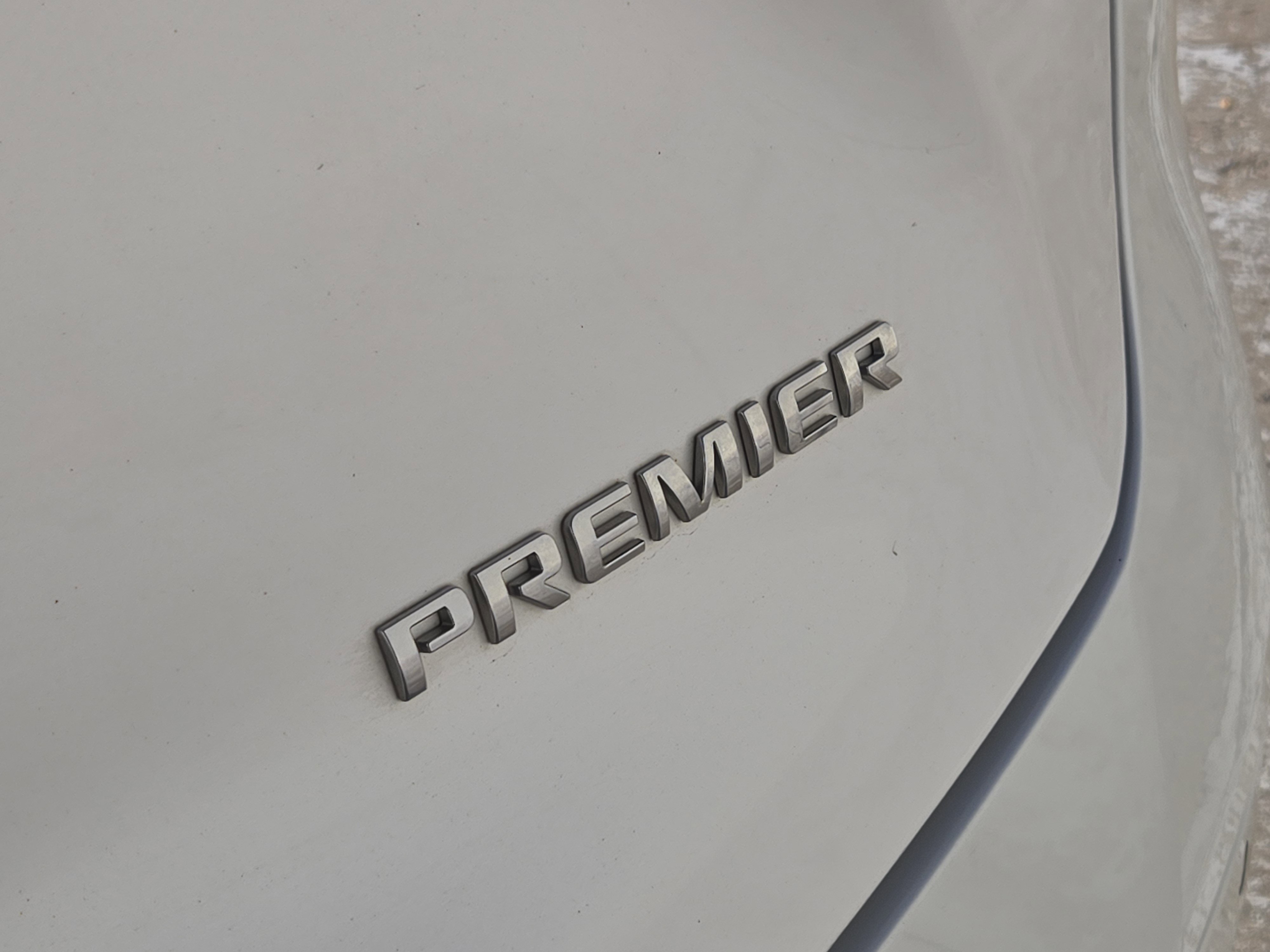 Used 2020 Chevrolet Blazer Premier w/ Driver Confidence II Package image 14