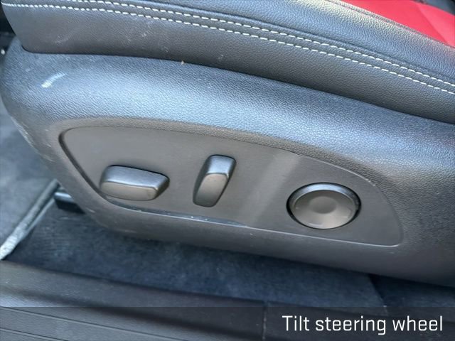 Used 2024 Chevrolet Equinox EV RS image 28