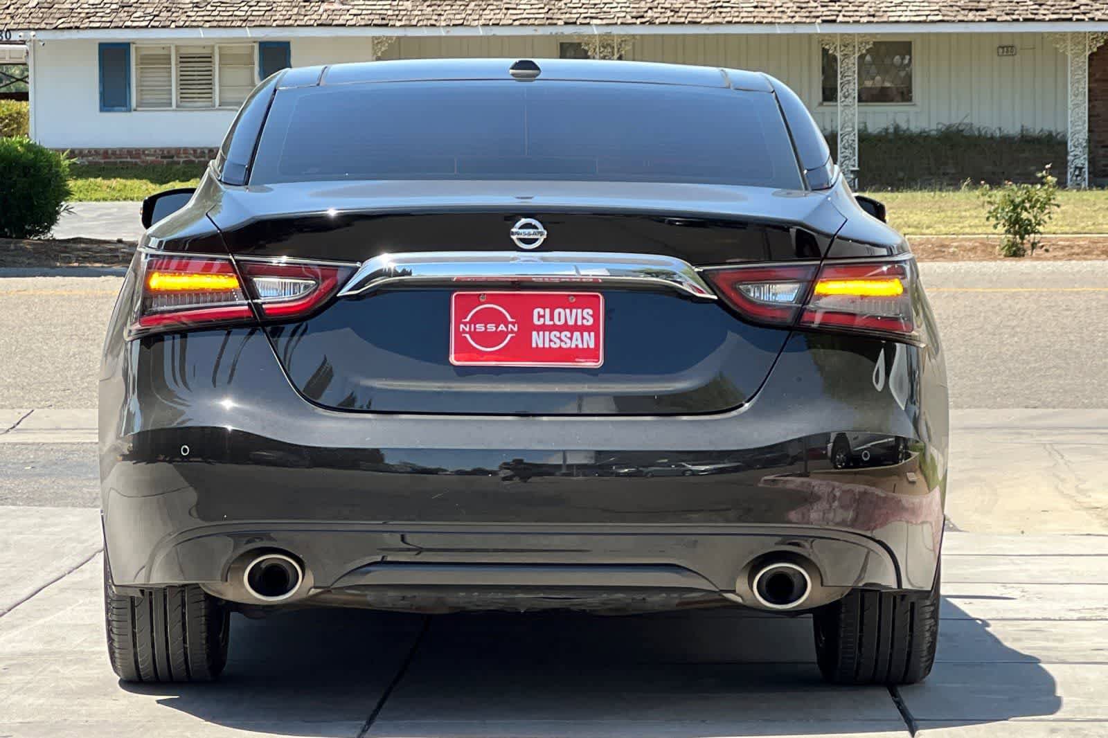 Used 2017 Nissan Maxima 3.5 SL FWD image 8