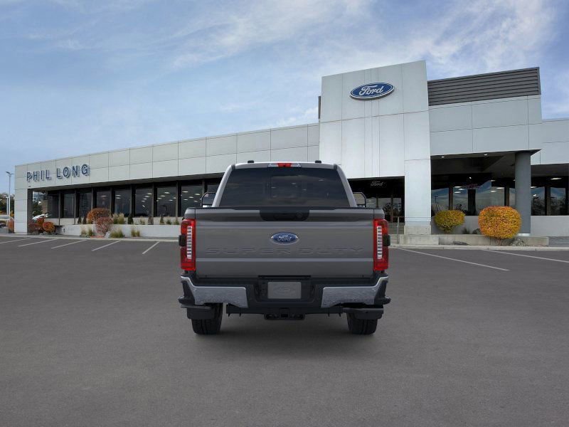 New 2026 Ford F350 XLT w/ XLT Premium Package AWD/4WD image 5