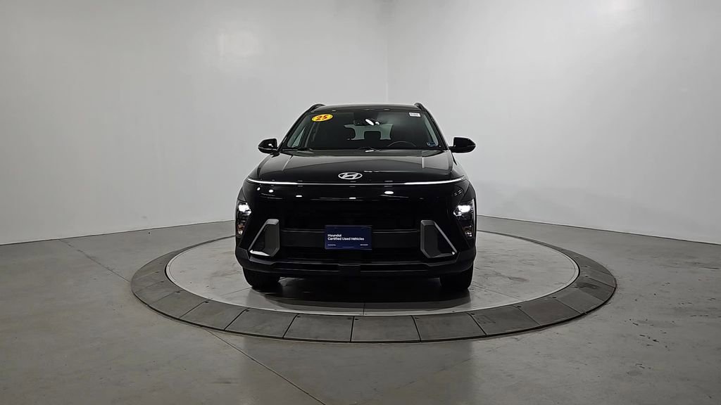 Certified 2025 Hyundai Kona SEL AWD/4WD image 10