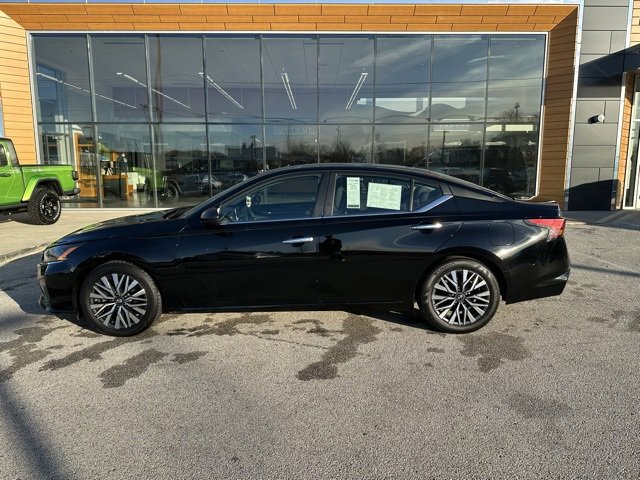 Used 2024 Nissan Altima 2.5 SV image 9