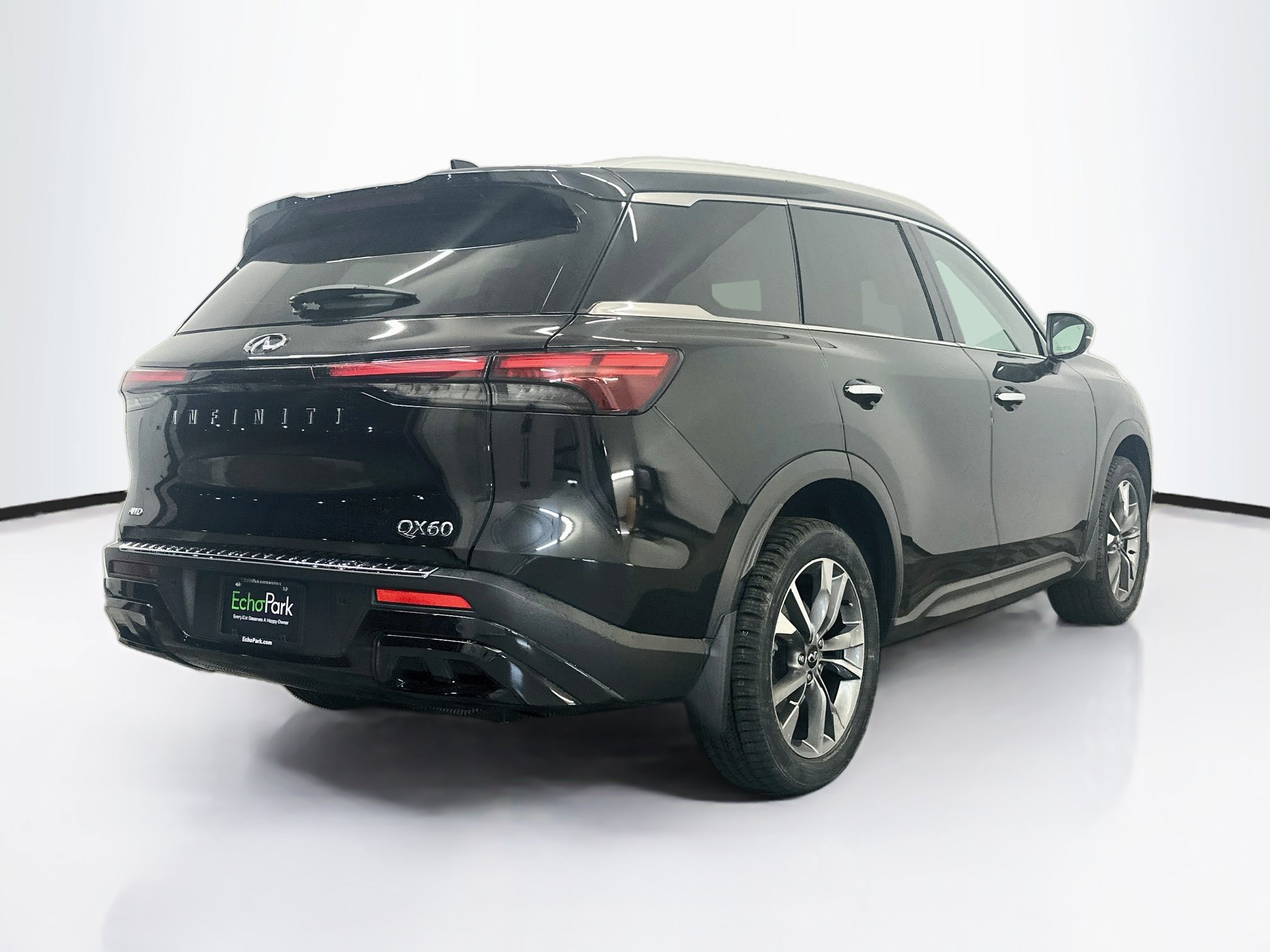 Used 2023 INFINITI QX60 Luxe w/ Cargo Package AWD/4WD image 9