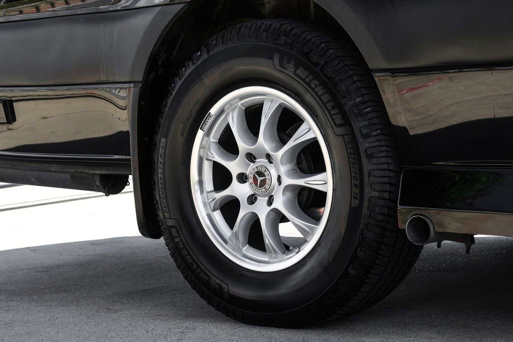 Used 2020 Mercedes-Benz Sprinter 3500 w/ Windows All Around Package image 79