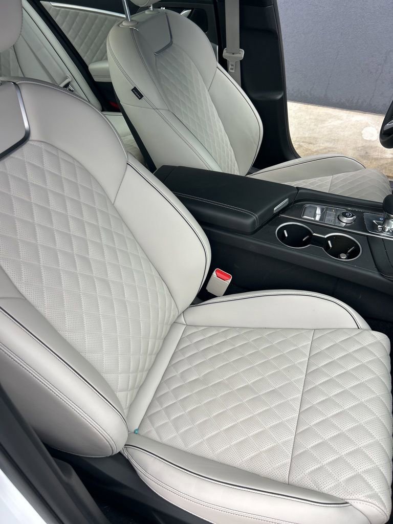 Used 2025 Genesis G70 3.3T Advanced w/ Sport Prestige Package image 16