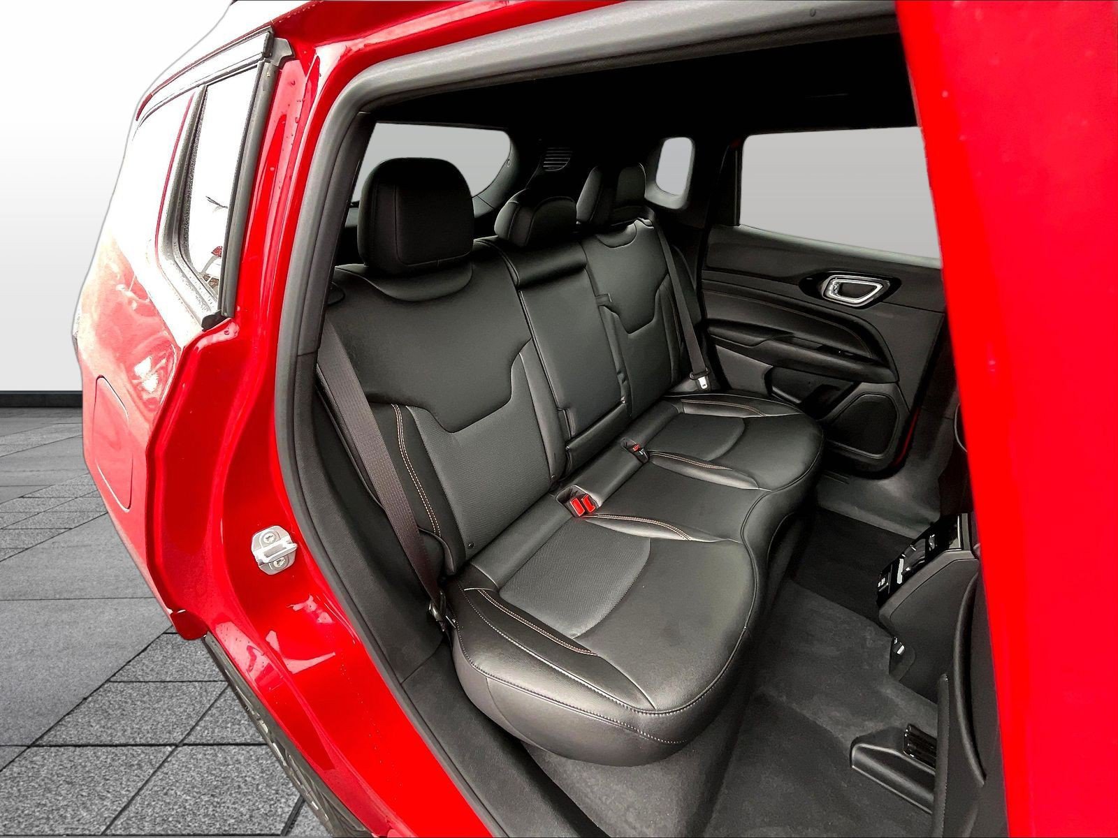 Used 2022 Jeep Compass Limited AWD/4WD image 28