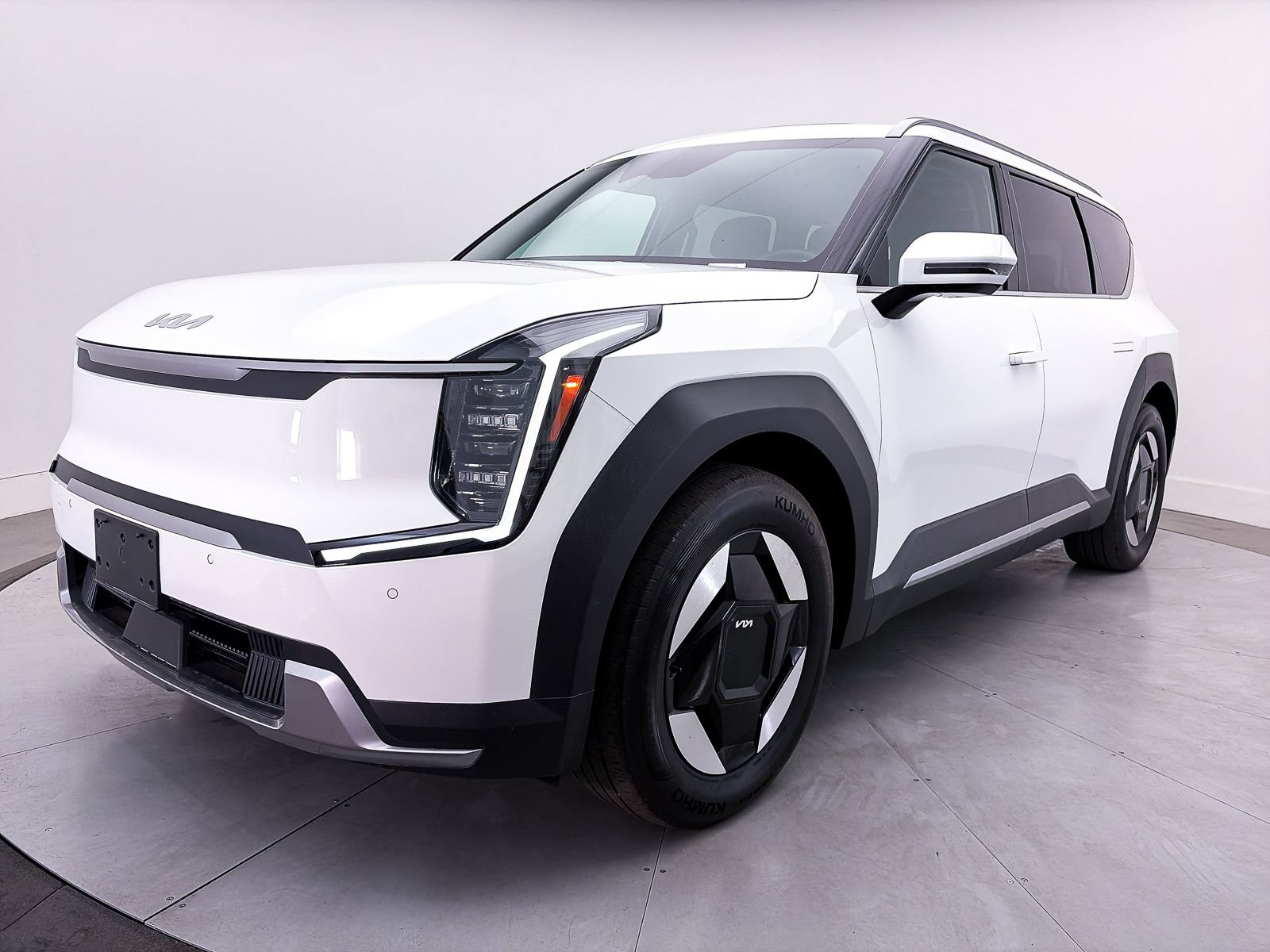 Certified 2024 Kia EV9 Wind AWD/4WD image 14