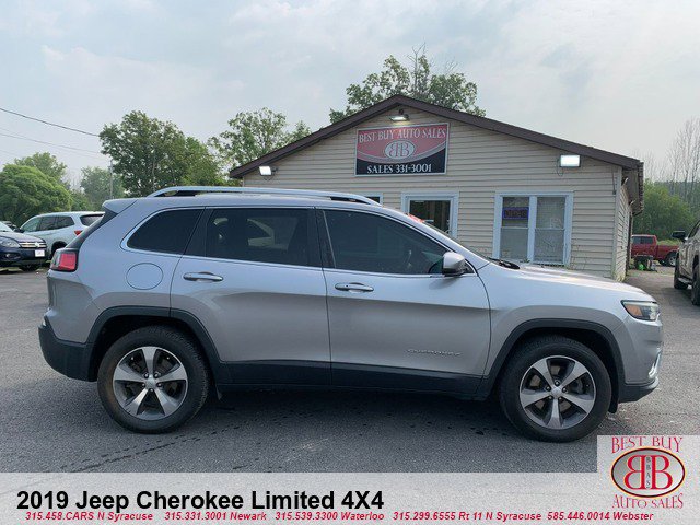 Used 2019 Jeep Cherokee Limited image 2