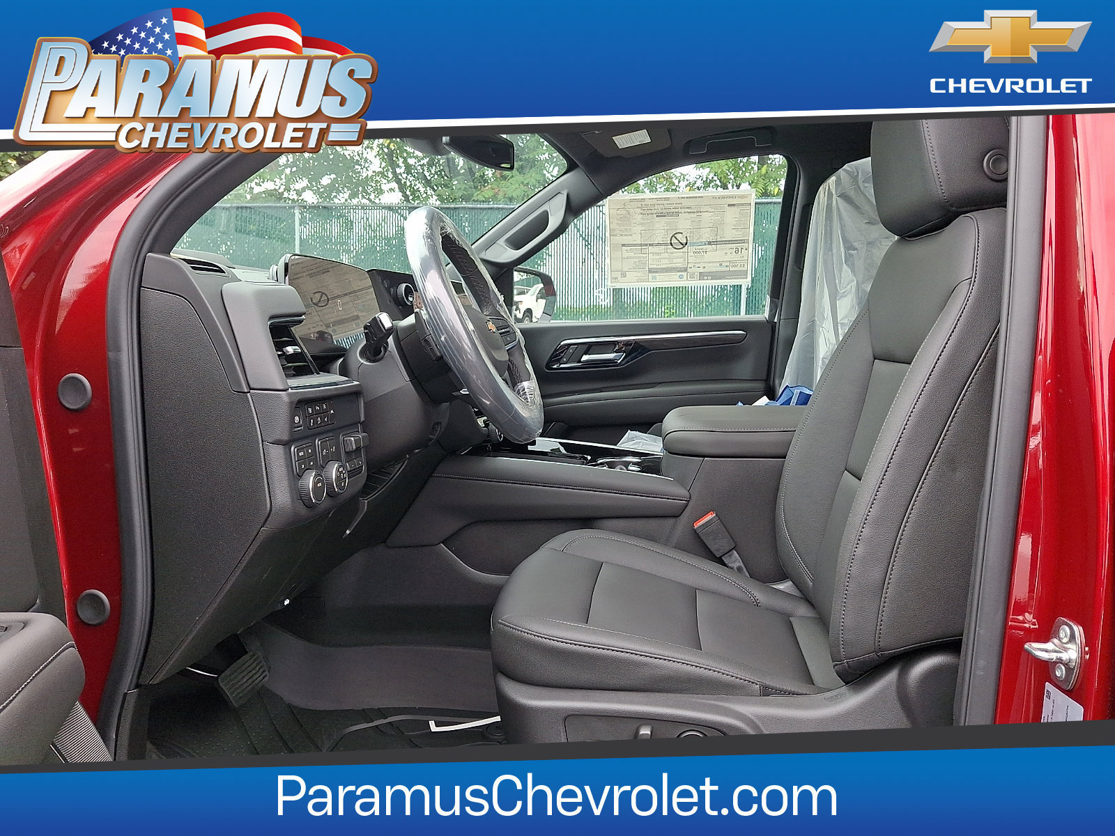 New 2026 Chevrolet Suburban LT w/ Comfort Package AWD/4WD image 9