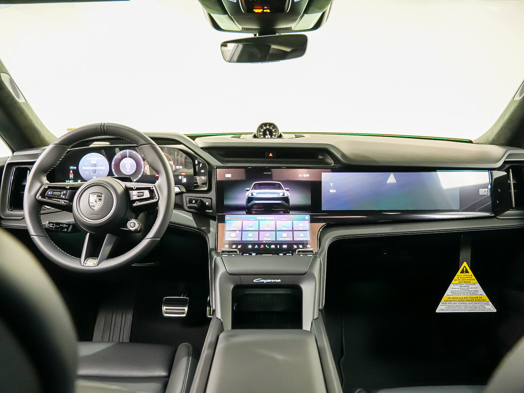 New 2026 Porsche Cayenne Turbo AWD/4WD image 21