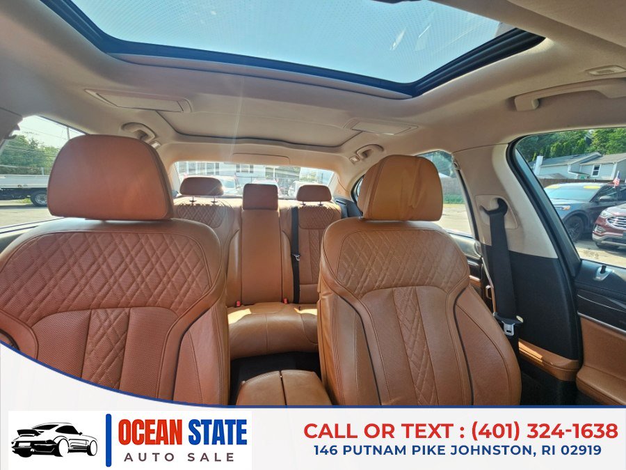 Used 2020 BMW 750i xDrive w/ Executive Package AWD/4WD image 15