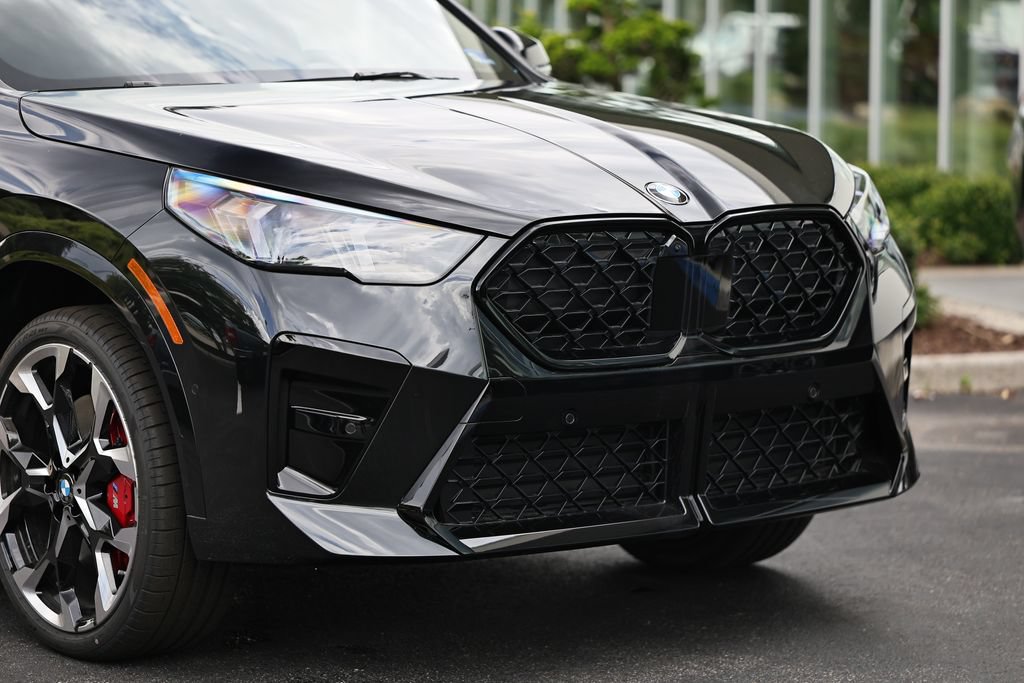 New 2026 BMW X2 xDrive28i w/ Technology Package AWD/4WD image 2