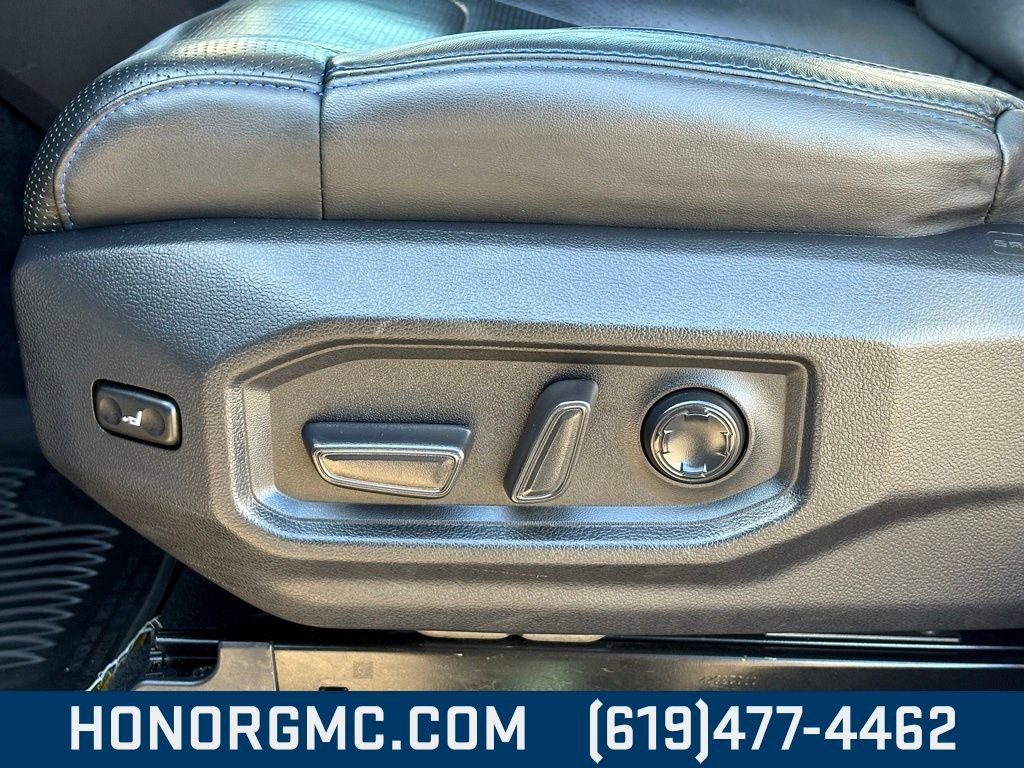 Used 2023 Toyota Sequoia Platinum image 15