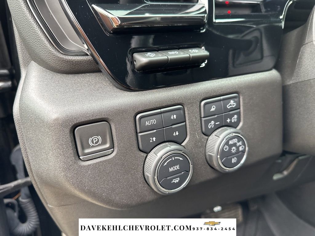 Used 2024 Chevrolet Silverado 2500 ZR2 w/ Technology Package image 12