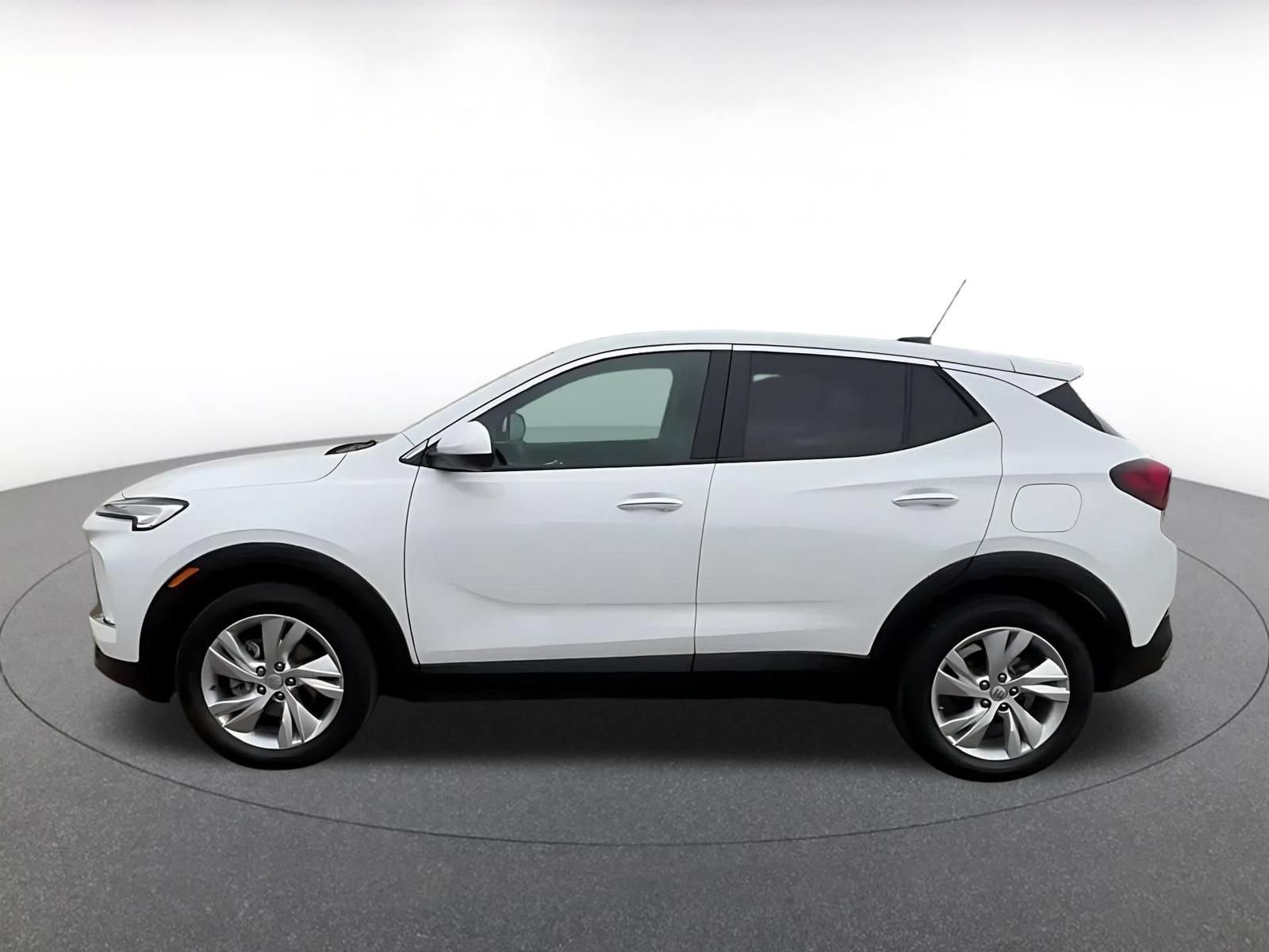 Used 2025 Buick Encore GX Preferred FWD image 9
