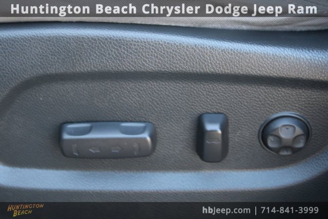 Used 2018 Hyundai Santa Fe SE image 30