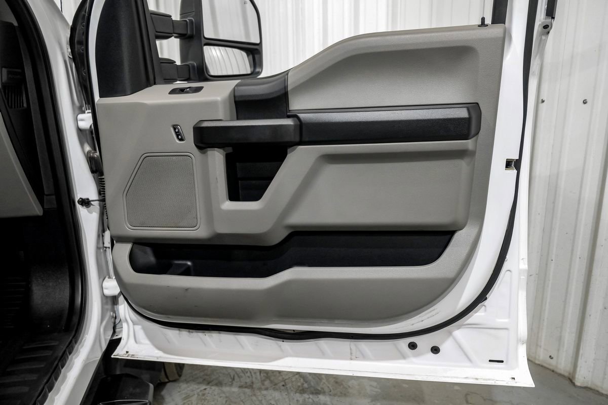 Used 2021 Ford F550 4x4 Crew Cab Super Duty w/ Power Equipment Group image 41