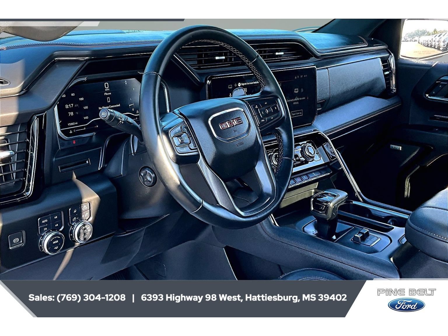 Used 2023 GMC Sierra 1500 AT4 w/ AT4 Premium Package AWD/4WD image 13