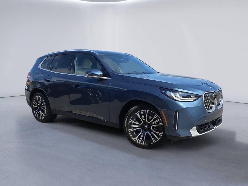 Used 2025 BMW X3 xDrive30i w/ Premium Package image 2