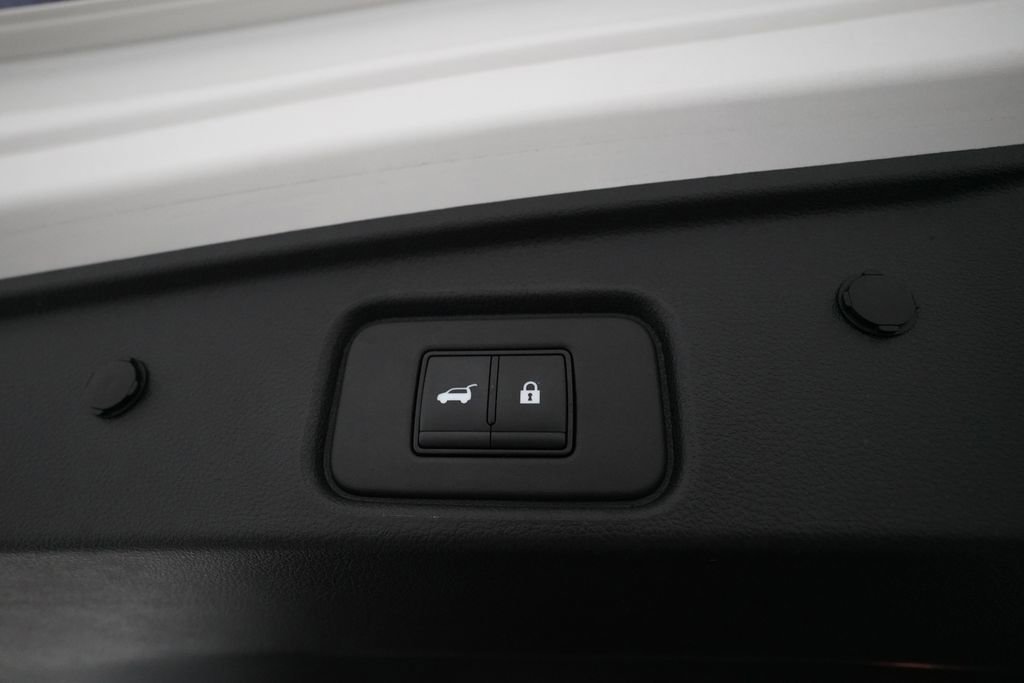 Certified 2023 Nissan Pathfinder Platinum AWD/4WD image 15