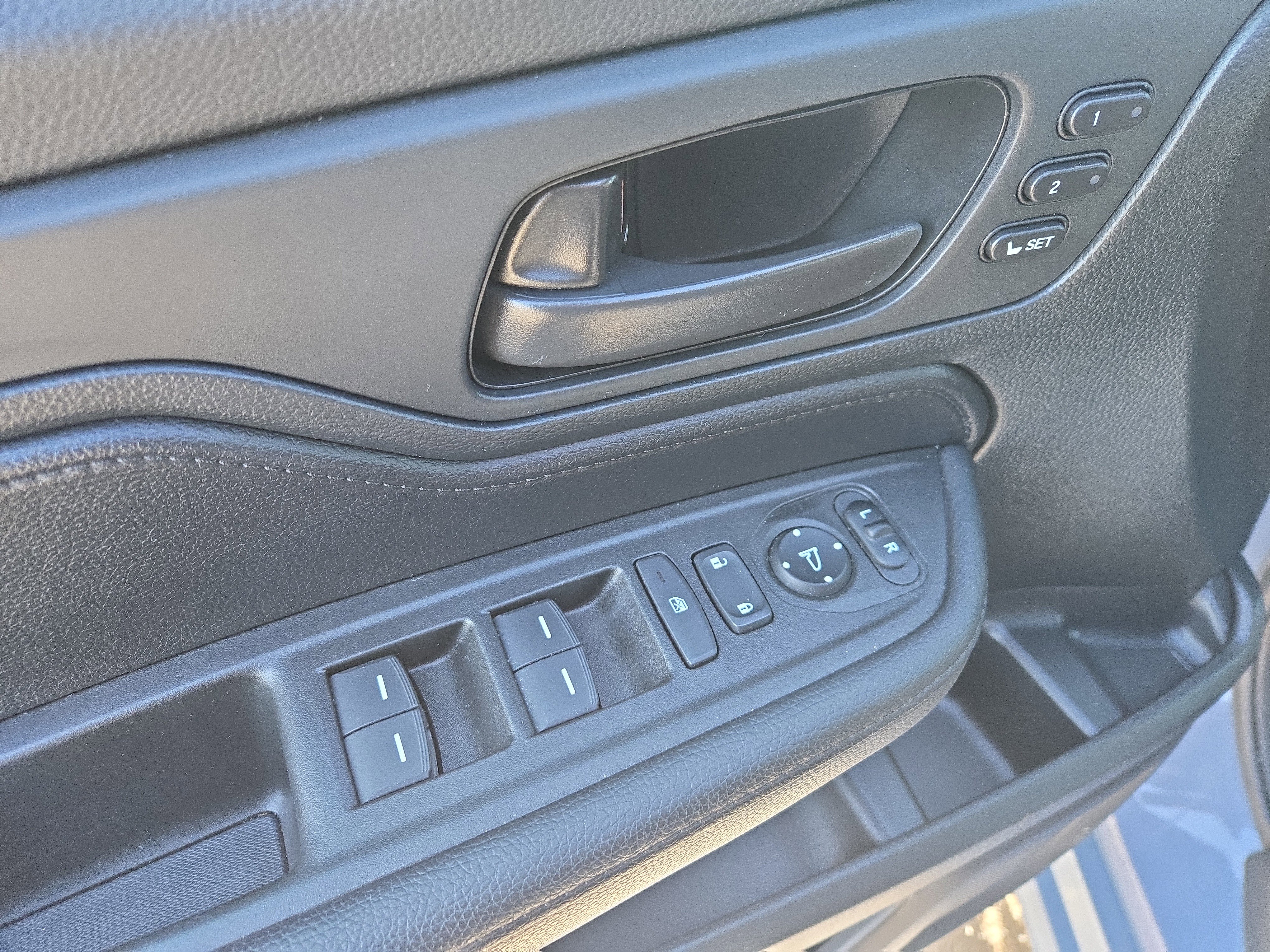 Used 2023 Honda Odyssey Sport image 15