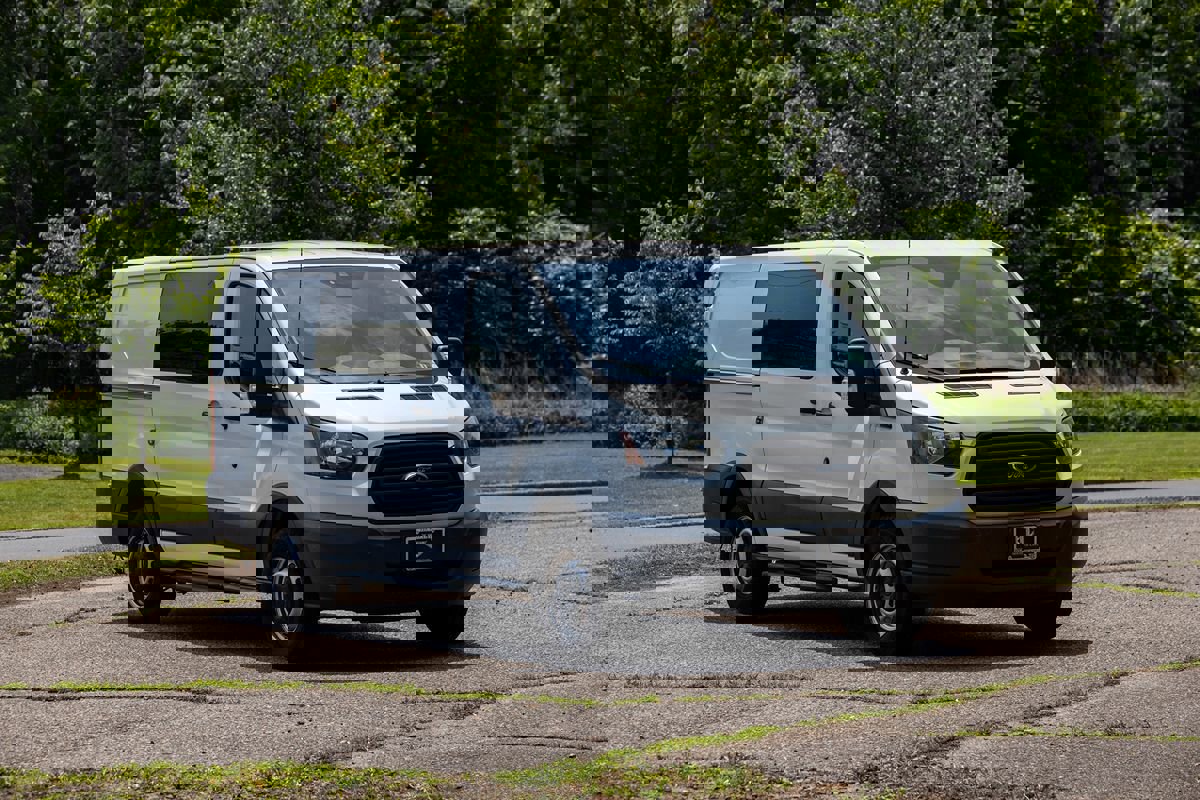 Used 2017 Ford Transit 250 130 Low Roof image 2