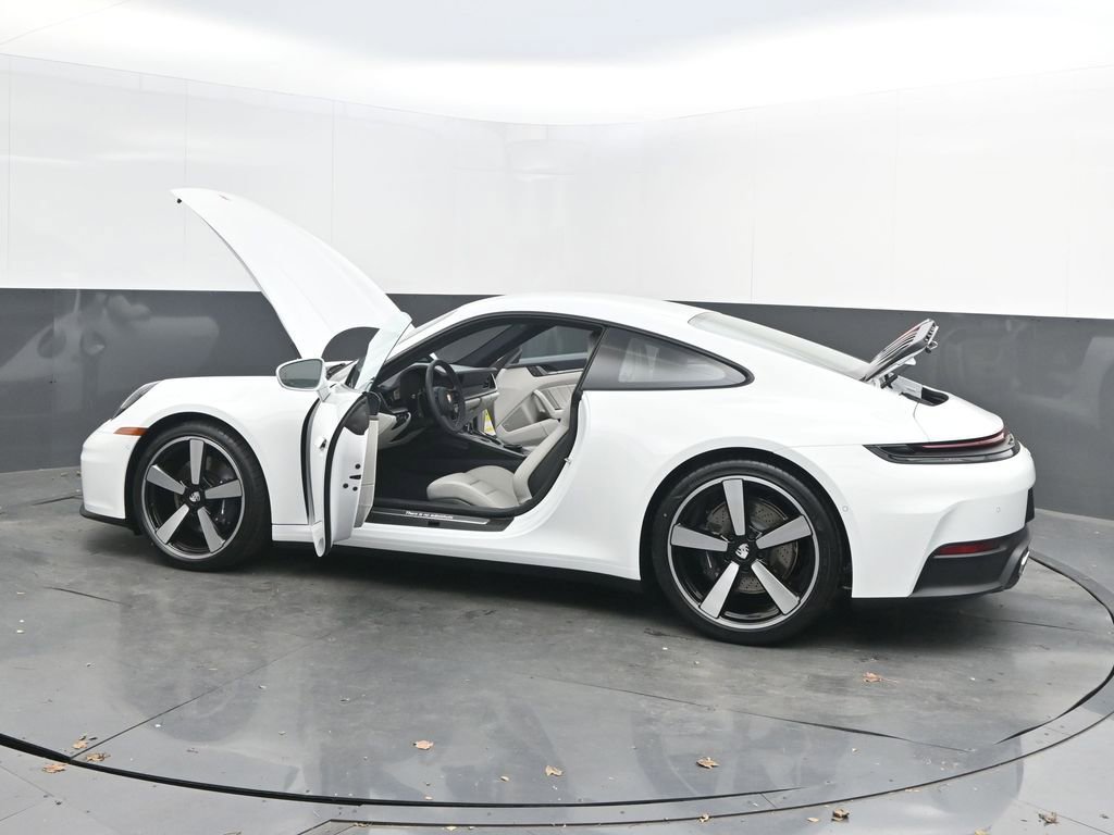 New 2026 Porsche 911 Carrera image 34