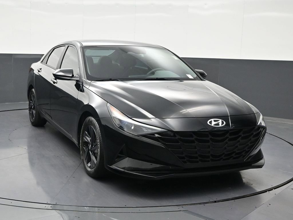 Used 2023 Hyundai Elantra SEL FWD image 8