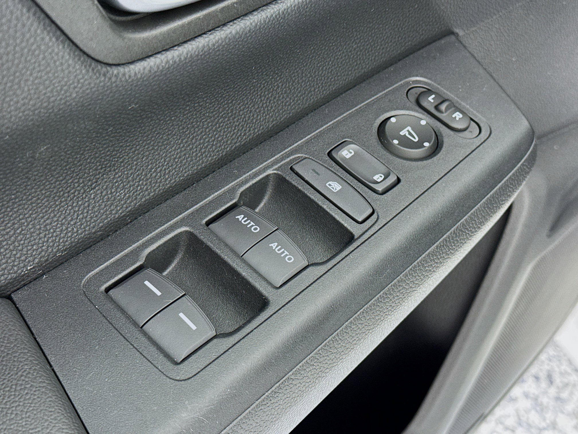 Certified 2024 Honda CR-V EX image 17