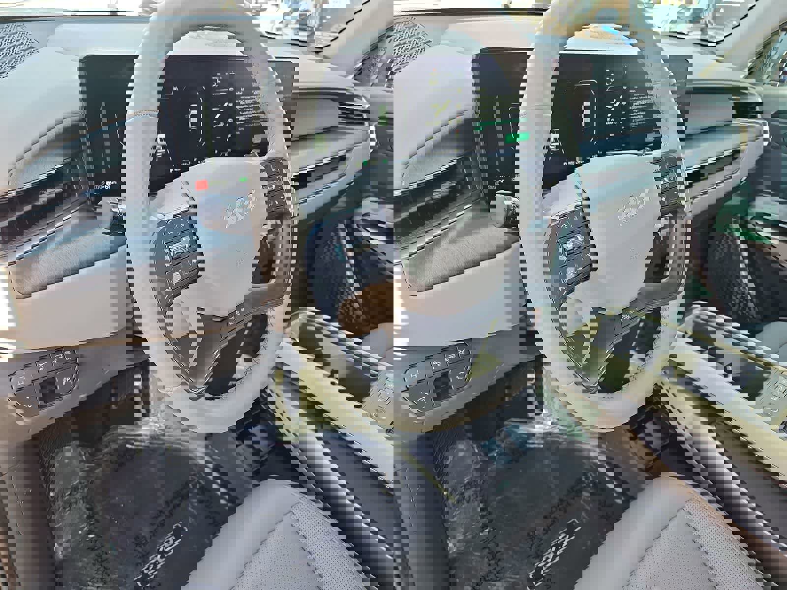 Used 2024 Kia EV9 Wind image 11