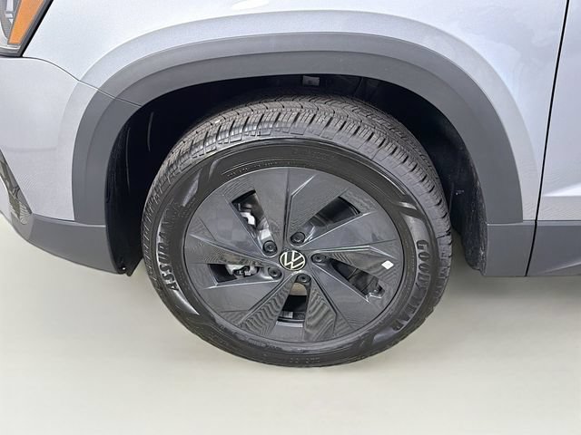 New 2026 Volkswagen Taos S FWD image 28
