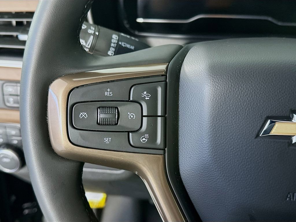 Used 2024 Chevrolet Tahoe High Country AWD/4WD image 26