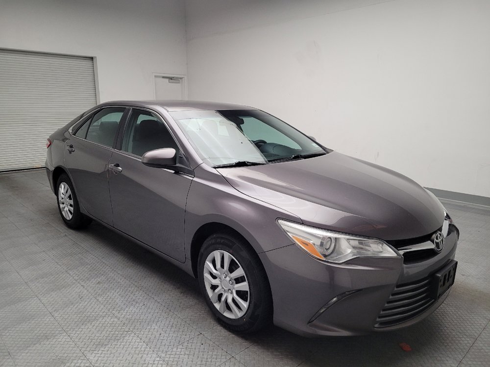 Used 2015 Toyota Camry LE FWD image 13