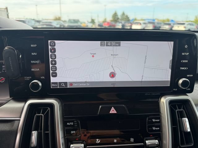 Certified 2022 Kia Sorento S FWD image 16
