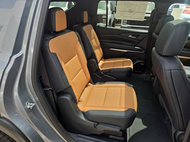 New 2027 Chevrolet Traverse Z71 w/ Enhanced Driving Package AWD/4WD image 28