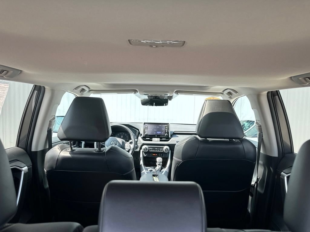 Used 2021 Toyota RAV4 Limited w/ Limited Grade Weather Package AWD/4WD image 27