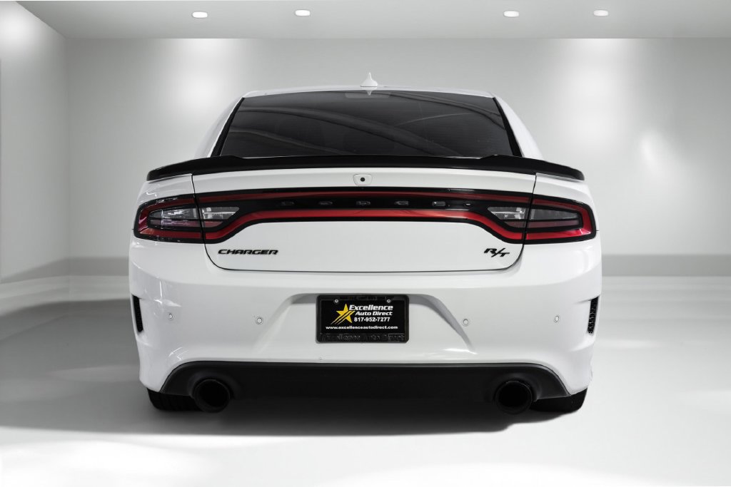 Used 2022 Dodge Charger R/T w/ Blacktop Package RWD image 7
