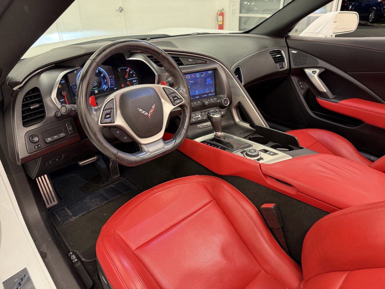 Used 2017 Chevrolet Corvette Stingray Convertible w/ 2LT Preferred Equipment Group image 33