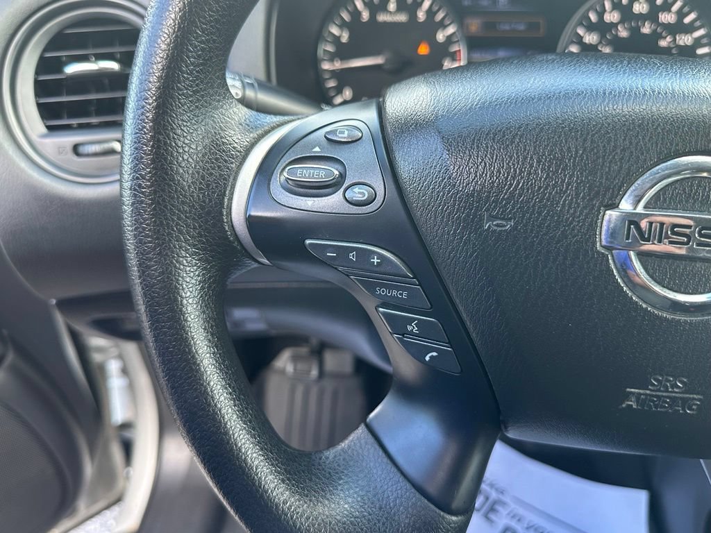 Used 2018 Nissan Pathfinder S AWD/4WD image 21